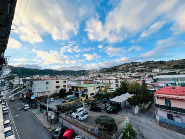appartamento in vendita a Napoli in zona Bagnoli