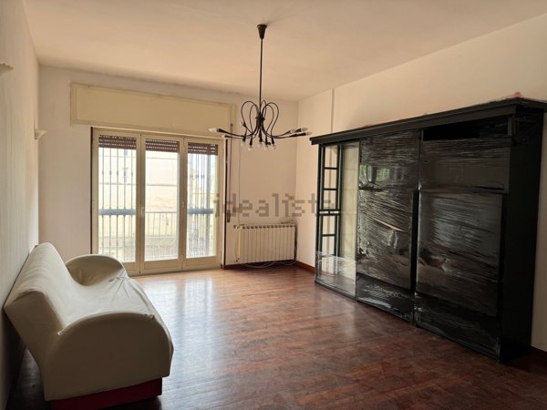 appartamento in vendita a Napoli in zona Chiaia