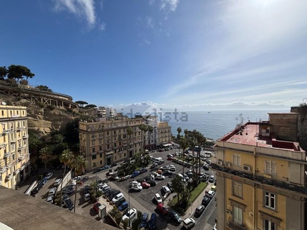 appartamento in vendita a Napoli in zona Posillipo