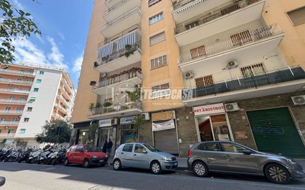 appartamento in vendita a Napoli in zona Arenella
