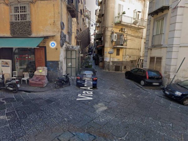 appartamento in vendita a Napoli in zona Stella