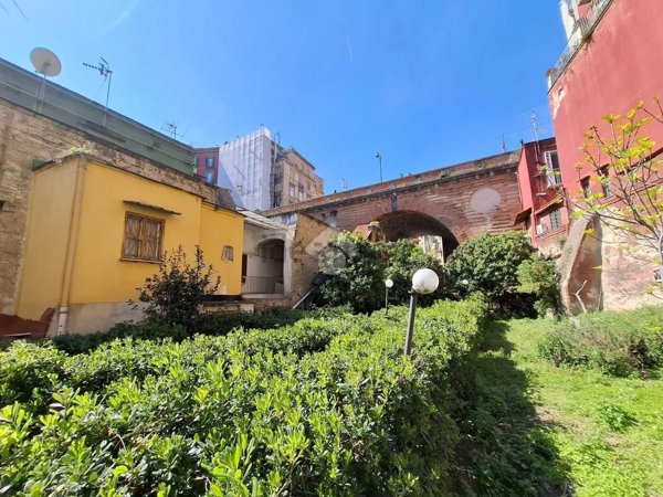 appartamento in vendita a Napoli