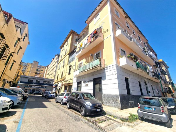 appartamento in vendita a Napoli in zona Fuorigrotta