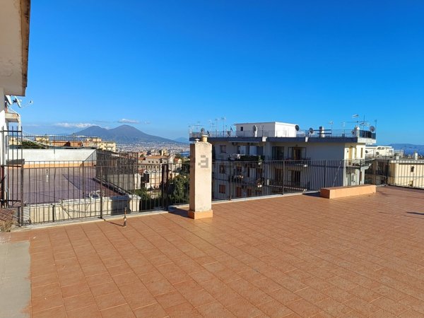 appartamento in vendita a Napoli
