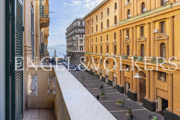 appartamento in vendita a Napoli in zona San Ferdinando