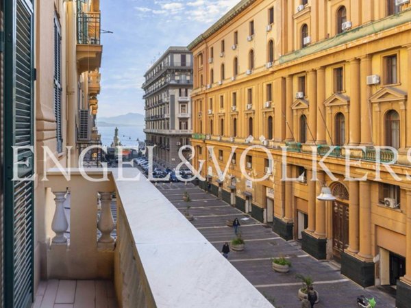 appartamento in vendita a Napoli in zona San Ferdinando