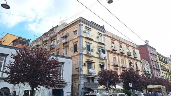 appartamento in vendita a Napoli in zona San Lorenzo