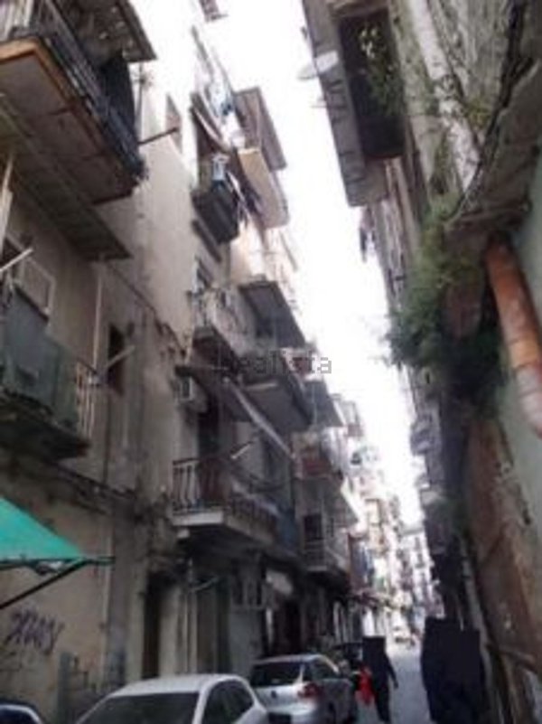 appartamento in vendita a Napoli in zona San Lorenzo