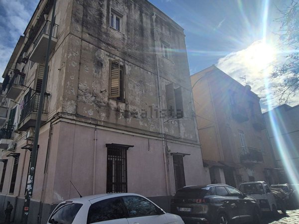 appartamento in vendita a Napoli in zona Bagnoli