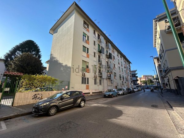 appartamento in vendita a Napoli in zona Fuorigrotta