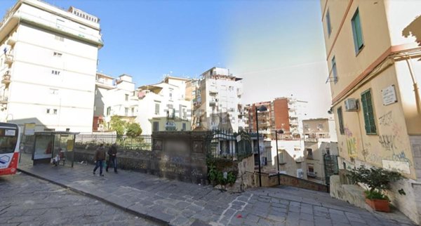 appartamento in vendita a Napoli in zona Avvocata