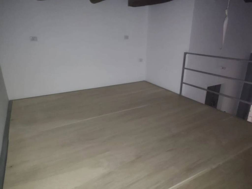 appartamento in vendita a Napoli in zona Chiaia