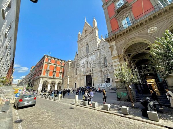 appartamento in vendita a Napoli in zona San Lorenzo