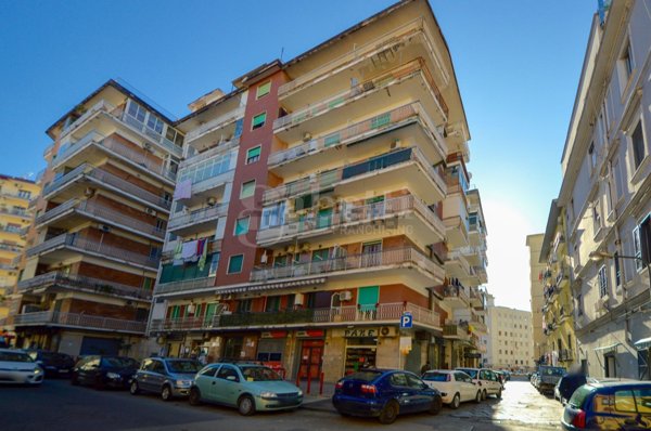 appartamento in vendita a Napoli in zona Fuorigrotta