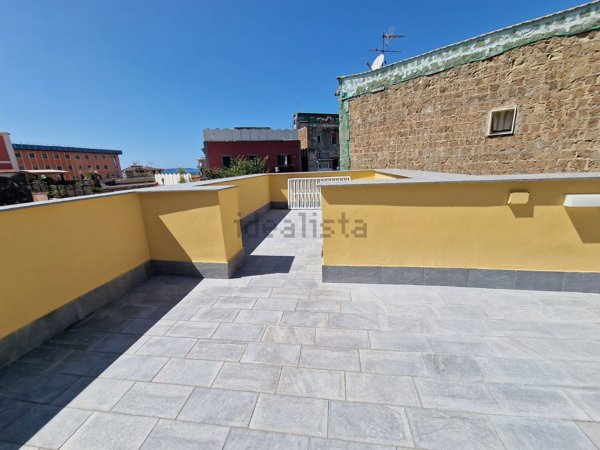 appartamento in vendita a Napoli in zona Bagnoli