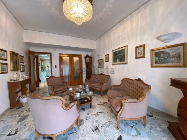appartamento in vendita a Napoli in zona Posillipo