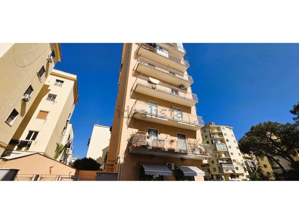 appartamento in vendita a Napoli in zona Bagnoli
