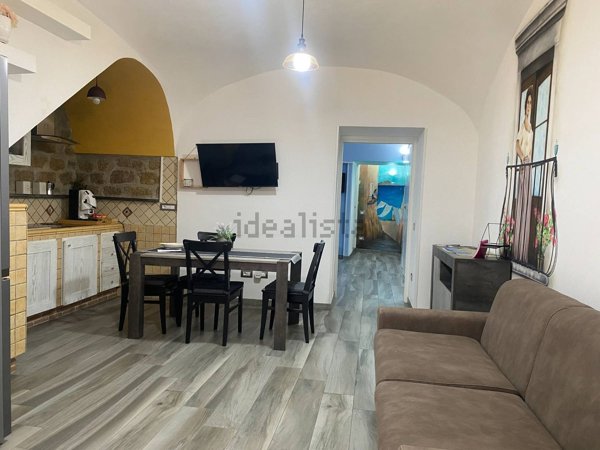 appartamento in vendita a Napoli in zona Montecalvario