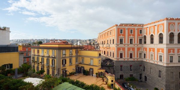 appartamento in vendita a Napoli in zona San Ferdinando
