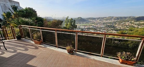 appartamento in vendita a Napoli in zona Pianura