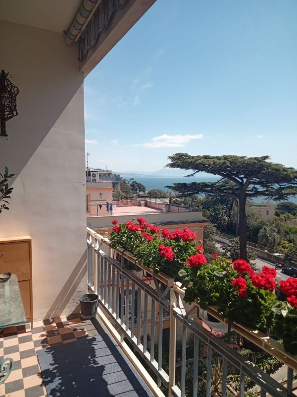 appartamento in vendita a Napoli in zona Posillipo