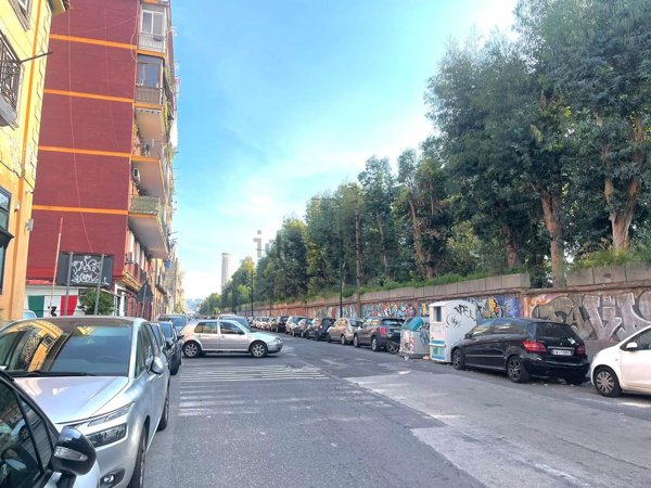 appartamento in vendita a Napoli in zona Bagnoli