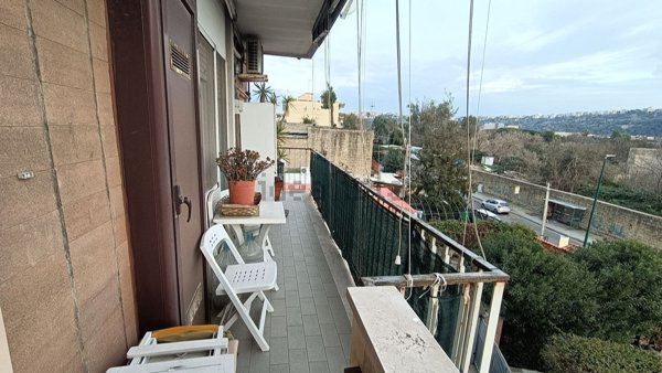 appartamento in vendita a Napoli in zona Bagnoli