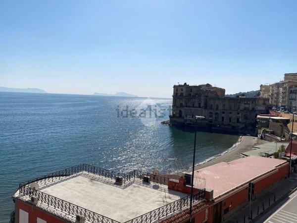 appartamento in vendita a Napoli in zona Posillipo
