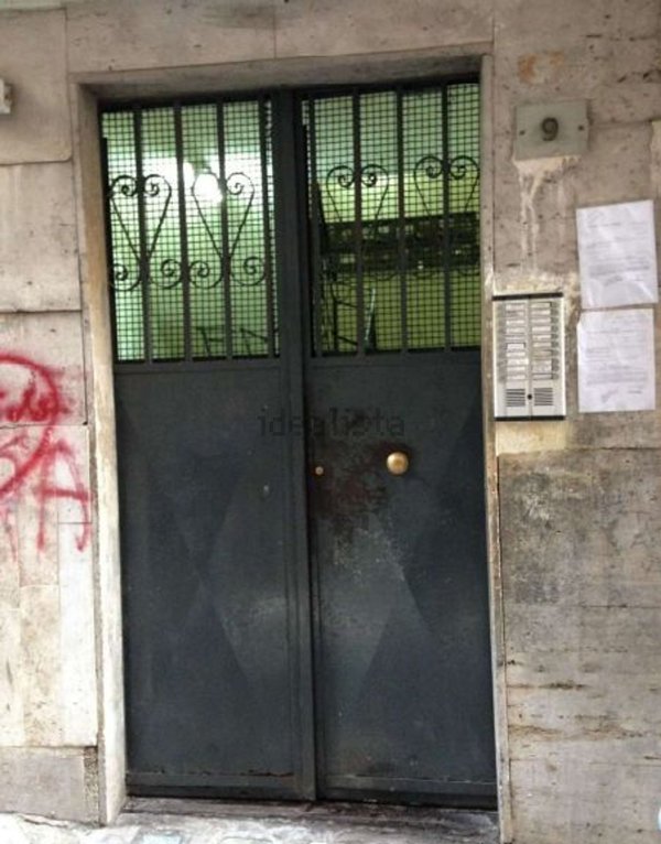 appartamento in vendita a Napoli in zona Pendino / San Giuseppe