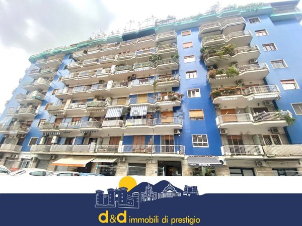appartamento in vendita a Napoli in zona Arenella