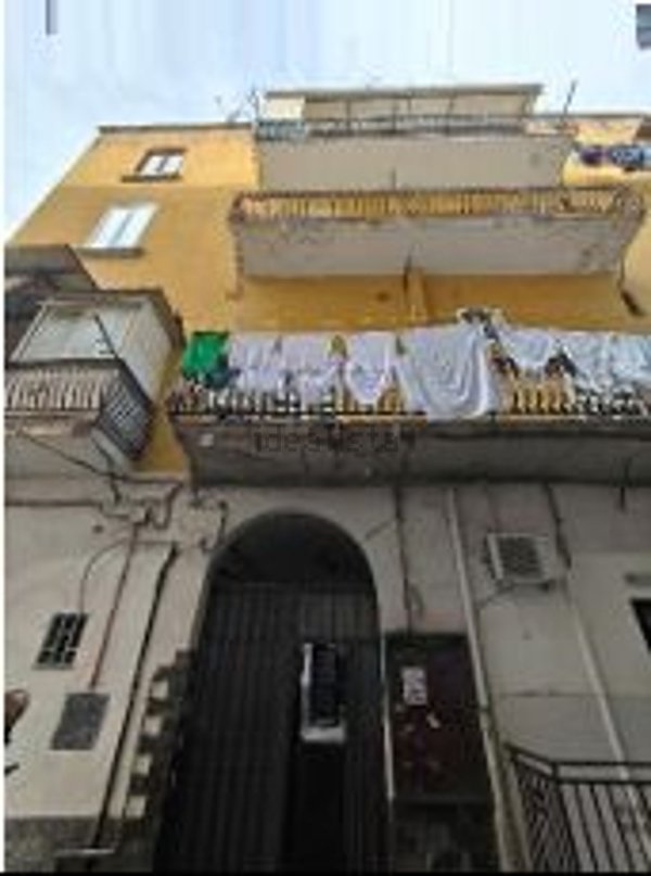 appartamento in vendita a Napoli in zona San Lorenzo