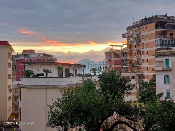 appartamento in vendita a Napoli in zona Arenella