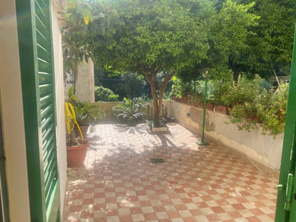 appartamento in vendita a Napoli in zona Posillipo