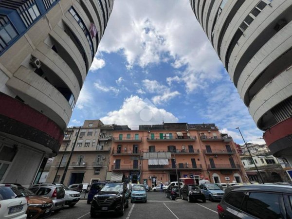 negozio in vendita a Napoli in zona Capodimonte / Colli Aminei