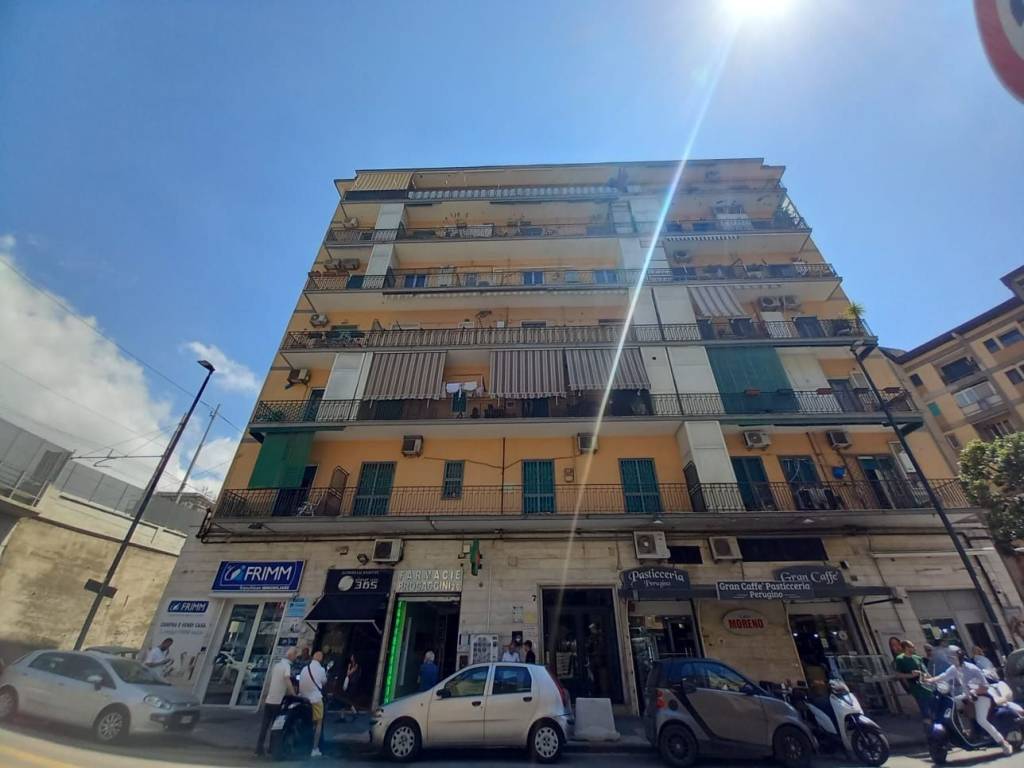appartamento in vendita a Napoli in zona Fuorigrotta