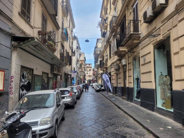 appartamento in vendita a Napoli in zona San Lorenzo