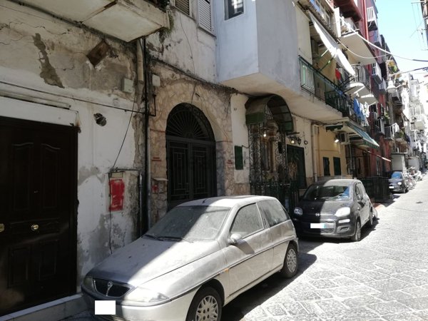 appartamento in vendita a Napoli in zona San Lorenzo