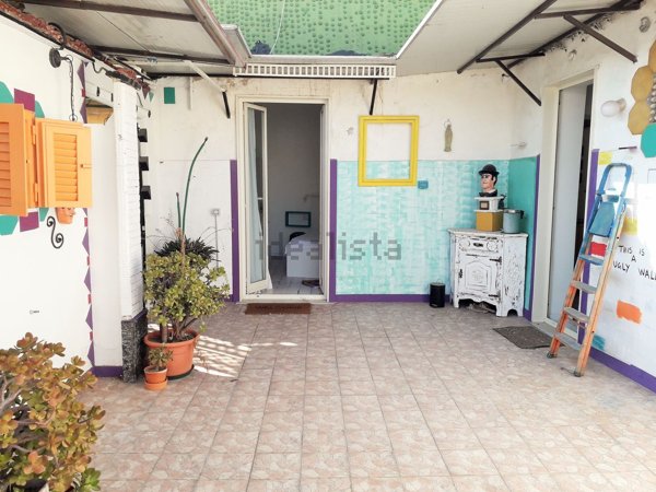 appartamento in vendita a Napoli in zona San Lorenzo
