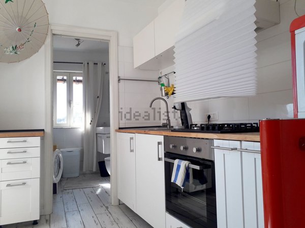 appartamento in vendita a Napoli in zona San Lorenzo