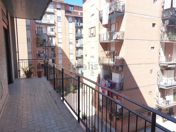 appartamento in vendita a Napoli in zona Fuorigrotta