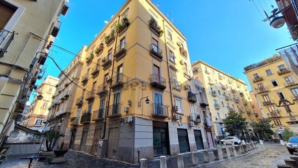appartamento in vendita a Napoli in zona Pendino / San Giuseppe