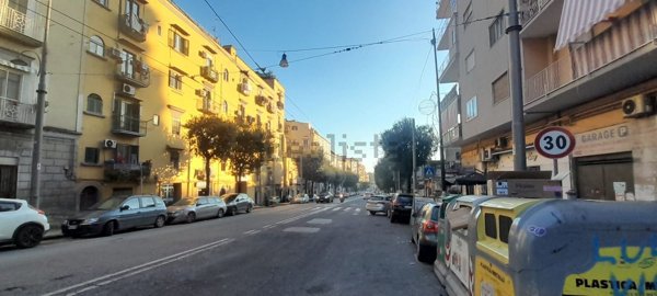 appartamento in vendita a Napoli in zona Stella
