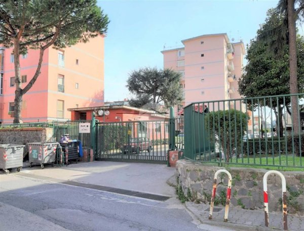 appartamento in vendita a Napoli in zona Barra