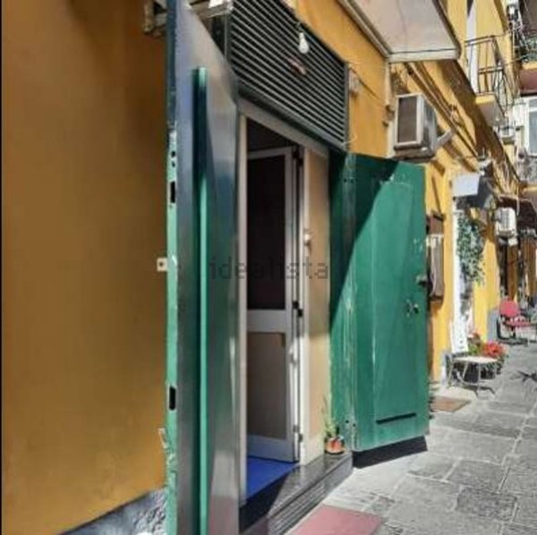 appartamento in vendita a Napoli in zona San Lorenzo