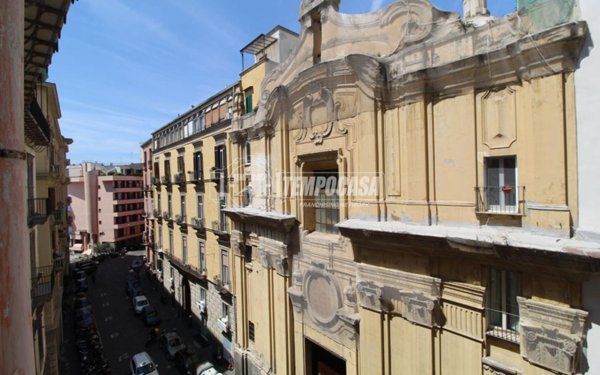 appartamento in vendita a Napoli in zona San Ferdinando