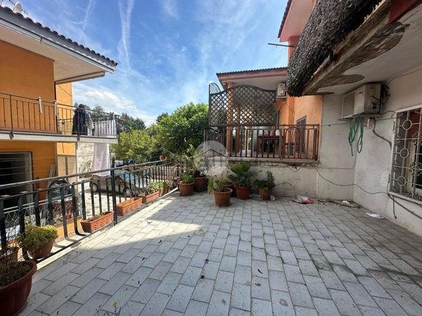 appartamento in vendita a Napoli in zona Barra