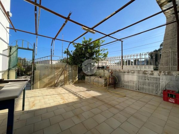 appartamento in vendita a Napoli in zona Posillipo