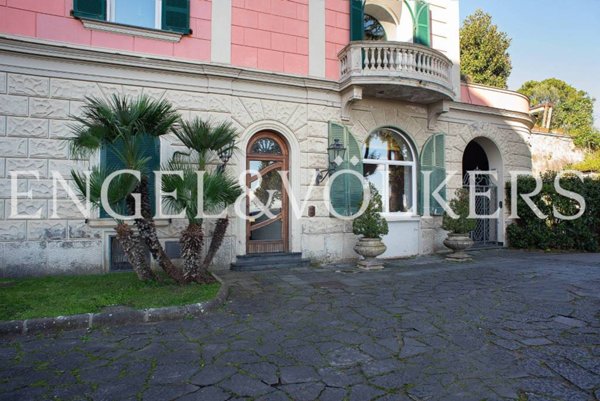 appartamento in vendita a Napoli in zona Vomero