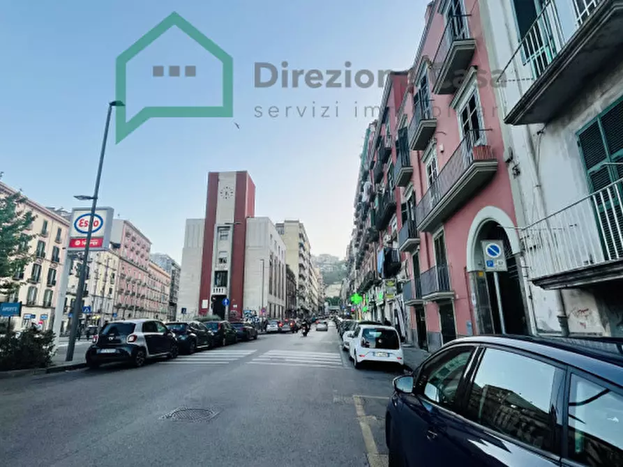 negozio in vendita a Napoli in zona Chiaia