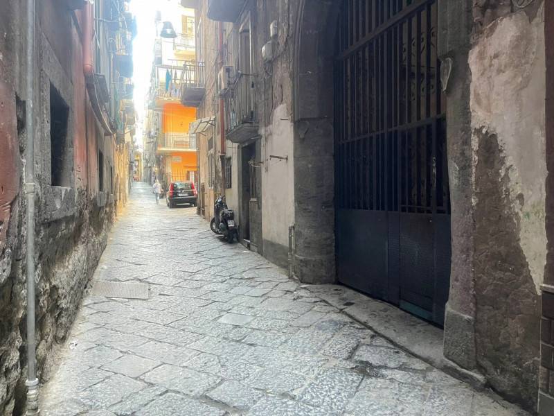 appartamento in vendita a Napoli in zona San Lorenzo